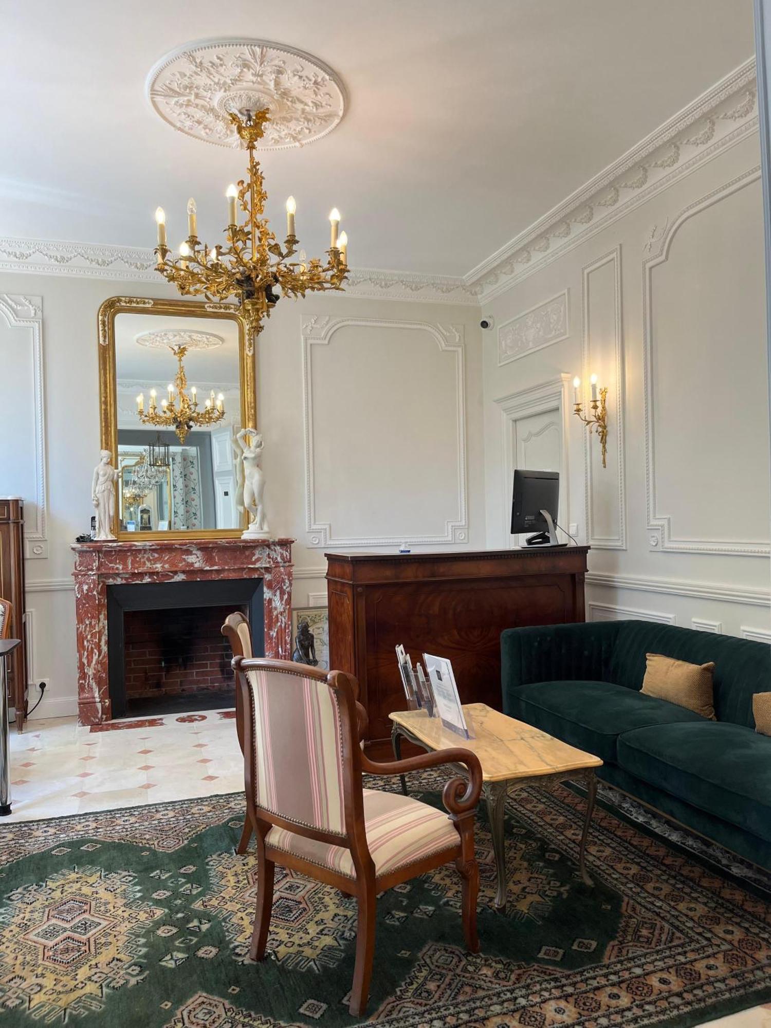 Le Clos Du Cedre Frühstückspension *